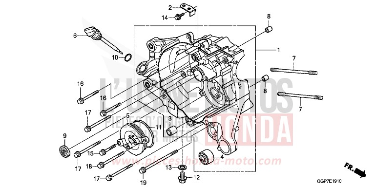 RIGHT CRANKCASE for NSC50MPD PEARL WHITE (NHA20) from 2012