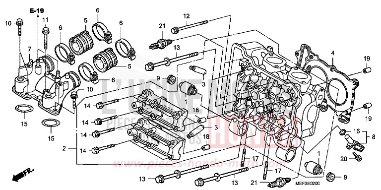 CYLINDER HEAD for SW-T400 SEAL SILVER METALLIC (NHA14) from 2008