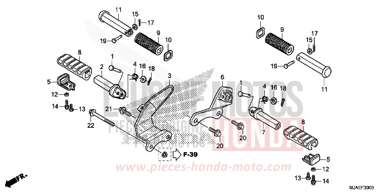 STEP (VT750CS/C2B/C2S/C) for Shadow TITANIUM BLADE METALLIC (YR316) from 2014