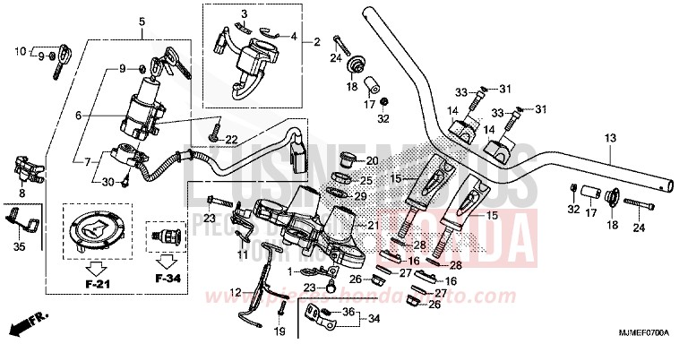 HANDLE PIPE/TOP BRIDGE for VFR800X PEARL GLARE WHITE (NHB53) from 2015